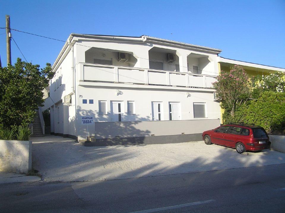 Deda Apartments Pag Town Exterior foto